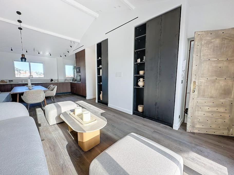 Appartamento 79m2 Penthouse, Palais Et Plages A 400m & 5mn